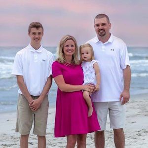 Meet your Posher, Leslie